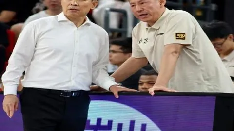 终极指南：澳西女篮19时精彩对决，华威参议员对君达乐灰狼不容错过